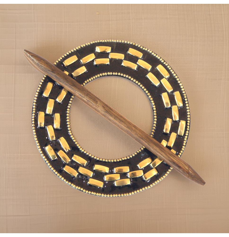 Round Decorative Shawl Pin with brass inlay - CV-1071